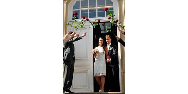 Hochzeitsfotos - Berufsfotograf - Hochzeitsfoto von Christopher Kühn - Kühn Fotografie
https://www.kuehnfotografie.de - Kühn Fotografie