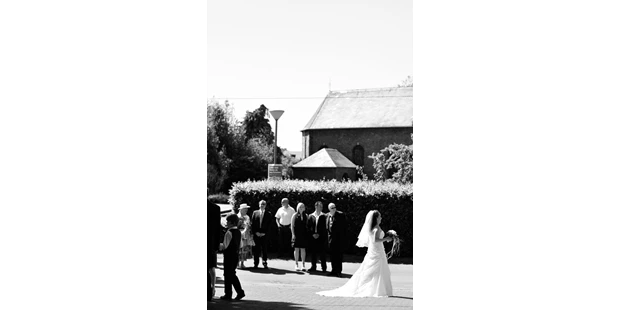 Hochzeitsfotos - Berufsfotograf - Königstein im Taunus - Hochzeitsfoto von Christopher Kühn - Kühn Fotografie
https://www.kuehnfotografie.de - Kühn Fotografie