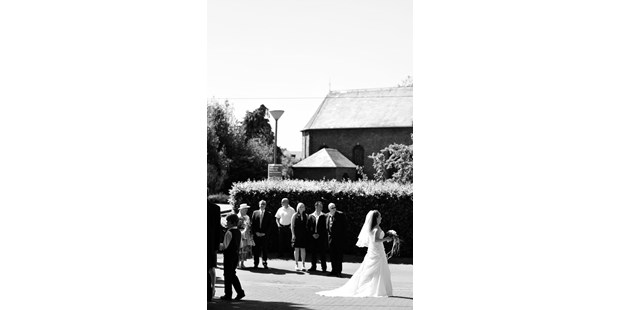 Hochzeitsfotos - Art des Shootings: After Wedding Shooting - PLZ 40219 (Deutschland) - Hochzeitsfoto von Christopher Kühn - Kühn Fotografie
https://www.kuehnfotografie.de - Kühn Fotografie