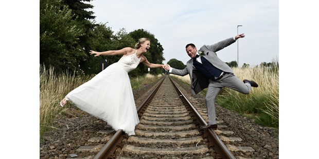 Hochzeitsfotos - Art des Shootings: Trash your Dress - Sekirn - Dirk Schilling