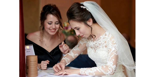 Hochzeitsfotos - Copyright und Rechte: Bilder auf Social Media erlaubt - Prichsenstadt - Boris Bachus Hochzeitsfotografie - Boris Bachus Hochzeitsfotografie