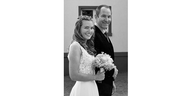 Hochzeitsfotos - Copyright und Rechte: Bilder auf Social Media erlaubt - PLZ 65207 (Deutschland) - Boris Bachus Hochzeitsfotografie - Boris Bachus Hochzeitsfotografie