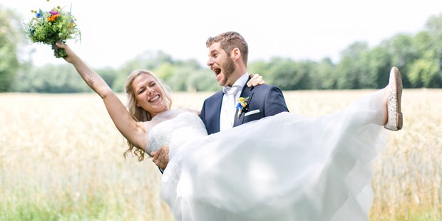 Hochzeitsfotos - Copyright und Rechte: Bilder auf Social Media erlaubt - Lauterbrunn (Andorf) - Andrea Staska Photography
