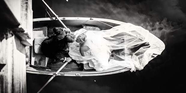 Hochzeitsfotos - Fotobox alleine buchbar - Schwerte - Christof Oppermann - Authentic Wedding Storytelling