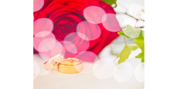 Hochzeitsfotos - Copyright und Rechte: Bilder auf Social Media erlaubt - Hoßkirch - Das Ringfoto - CountryFoto