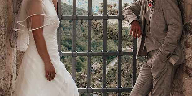 Hochzeitsfotos - Copyright und Rechte: Bilder auf Social Media erlaubt - Weißenkirchen in der Wachau - Wedding Paradise e.U. Professional Wedding Photographer