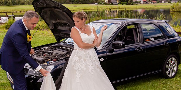 Hochzeitsfotos - Fotobox mit Zubehör - PLZ 1160 (Österreich) - Wedding Paradise e.U. Professional Wedding Photographer