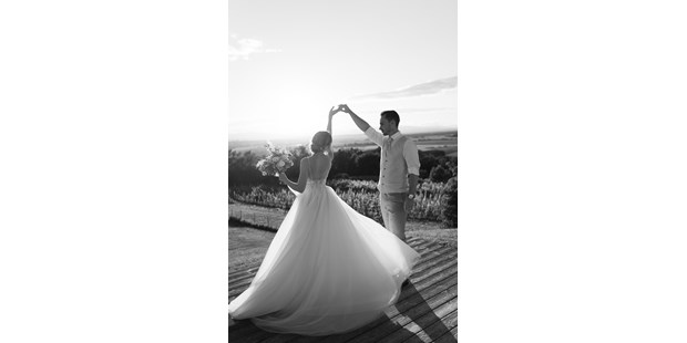 Hochzeitsfotos - Copyright und Rechte: Bilder auf Social Media erlaubt - Ental - Hochzeit am Hannersberg, Burgenland. - Clara Buchberger