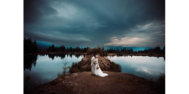 Hochzeitsfotos - Art des Shootings: Portrait Hochzeitsshooting - Ossiach - Lichtbild Fotografie 