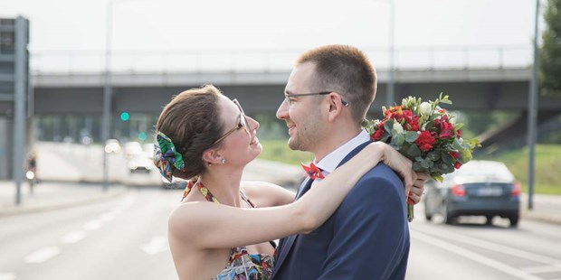 Hochzeitsfotos - Copyright und Rechte: Bilder auf Social Media erlaubt - PLZ 01237 (Deutschland) - Brautpaarshooting in Sachsen - Jan Windisch Fotografie