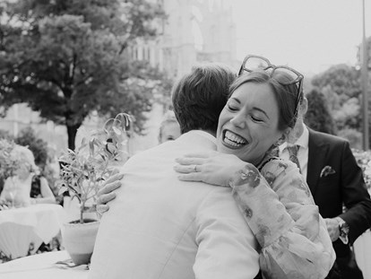 Hochzeitsfotos - Copyright und Rechte: Bilder auf Social Media erlaubt - Wien - Jewgenia Billiani Photography