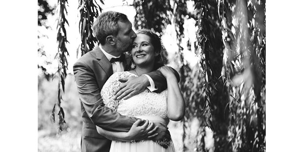 Hochzeitsfotos - Copyright und Rechte: Bilder auf Social Media erlaubt - Cahnsdorf - Shutter & Melody