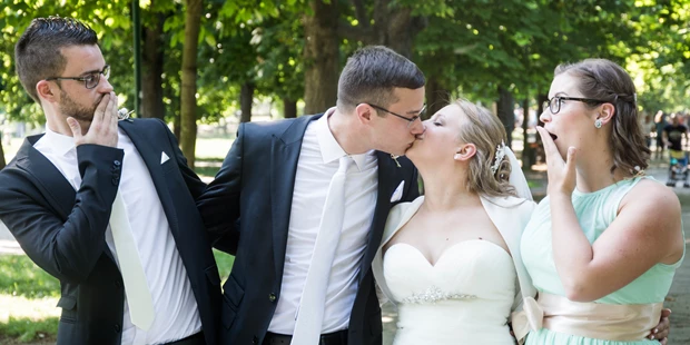 Hochzeitsfotos - Copyright und Rechte: Bilder auf Social Media erlaubt - Enghagen am Tabor - Stefan Führer Fotografie
