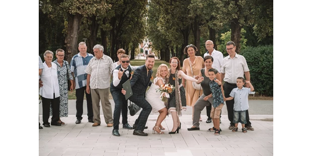 Hochzeitsfotos - Copyright und Rechte: Bilder dürfen bearbeitet werden - Sankt Florian (Sankt Florian) - Hochzeitsfotograf Graz Wien - Hochzeifotograf N&T