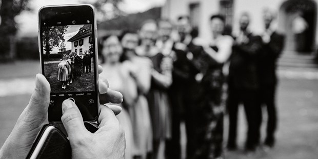 Hochzeitsfotos - Art des Shootings: Trash your Dress - Graz und Umgebung - Wedding-Fotografen