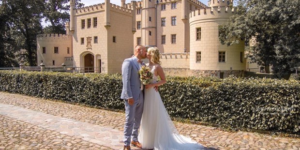 Hochzeitsfotos - Copyright und Rechte: Bilder auf Social Media erlaubt - Sachsen-Anhalt Süd - J. Sue Photography 