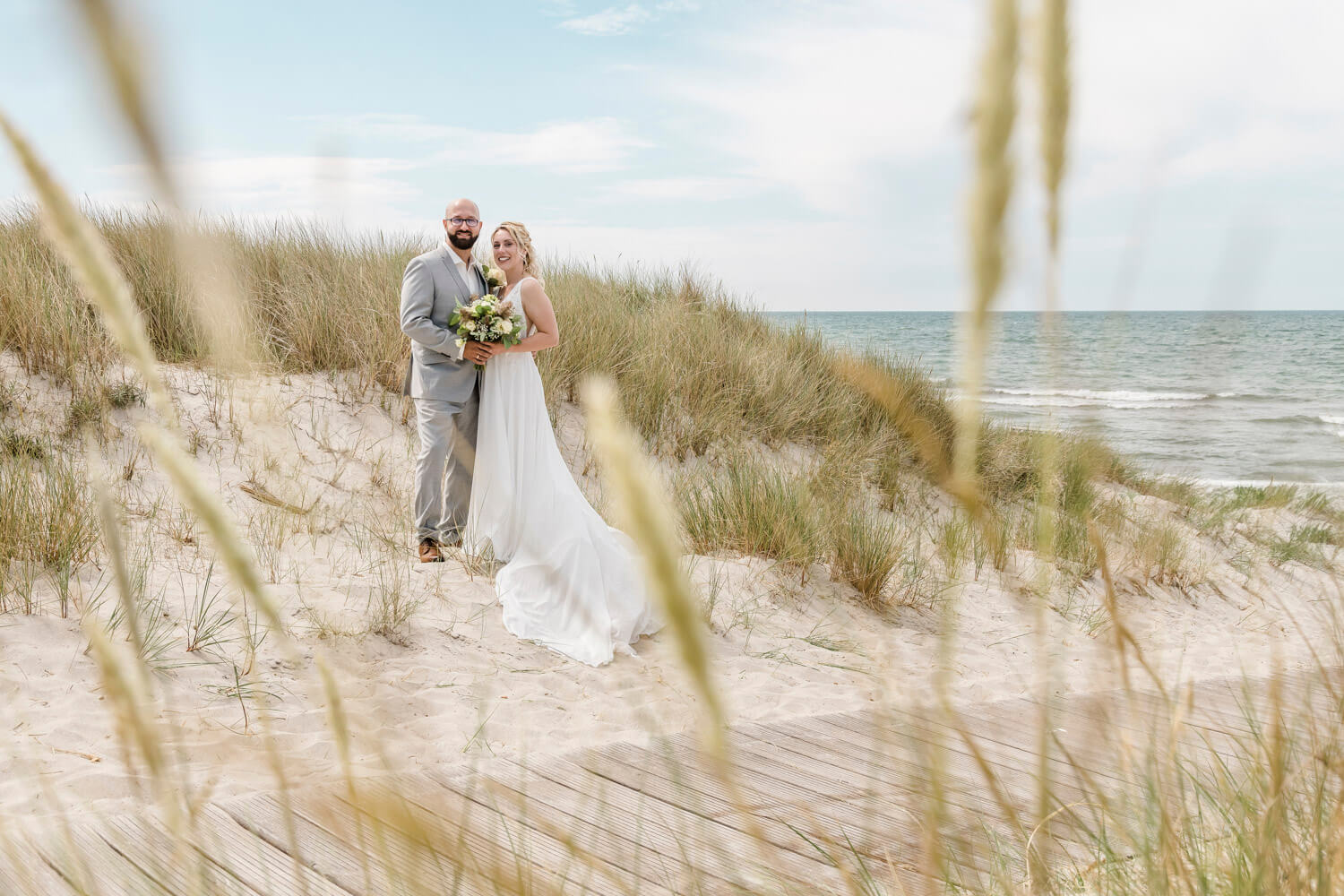 Hochzeitsfotograf - Hochzeit am Strand von Dierhagen auf dem Darss an der Ostsee - Viktoria Zehbe