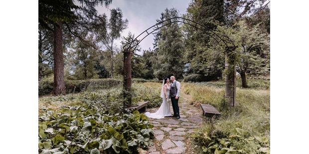 Hochzeitsfotos - Fotostudio - Wildsteig - Traumhochzeit im Grünen - Sabine Thaler-Haubelt Photography