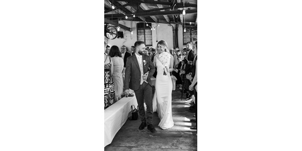 Hochzeitsfotos - Art des Shootings: Portrait Hochzeitsshooting - Schwäbische Alb - Josia Numrich Hochzeitsfotografie