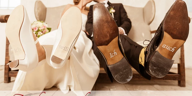 Hochzeitsfotos - Copyright und Rechte: Bilder auf Social Media erlaubt - PLZ 6708 (Österreich) - Aschenputtel - Märchenhafte Hochzeitsfotos