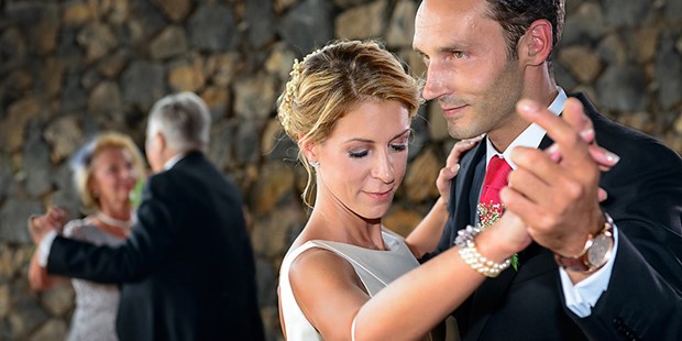 Hochzeitsfotos - Art des Shootings: Prewedding Shooting - Ampass - Hochzeitsfotos Salzburg - Roland Sulzer Fotografie 