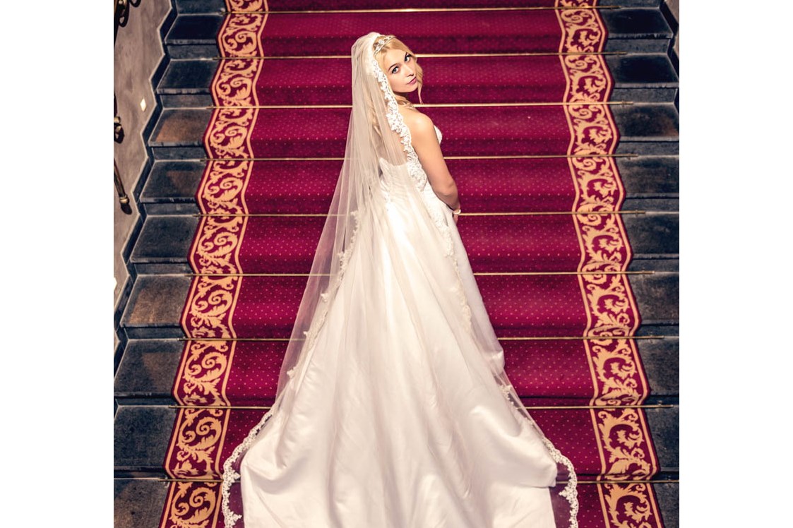Hochzeitsfotograf: tolle Braut im Klosterbräu inSeefeld - JB_PICTURES