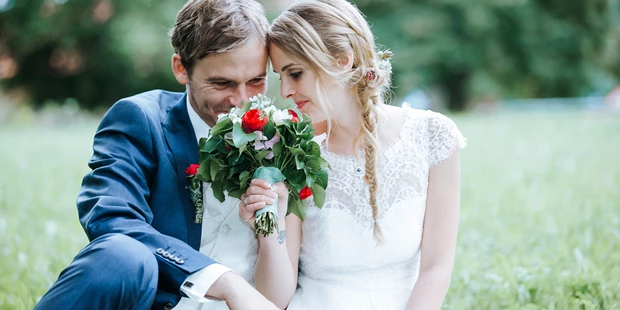 Hochzeitsfotos - Schwaz - Andrea und Manuel beim Brautpaarshooting in Lans - click & smile photography