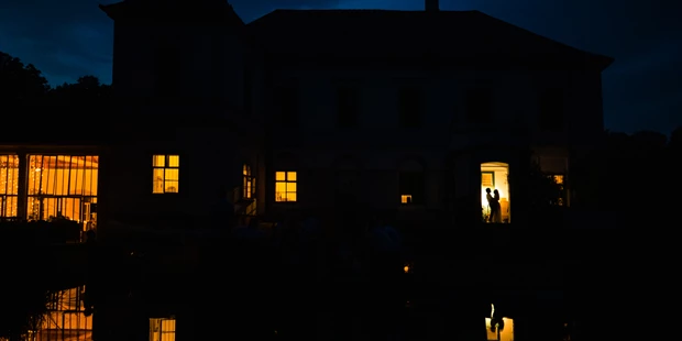 Hochzeitsfotos - Art des Shootings: Trash your Dress - Maria-Lanzendorf - Julia & Mischa 2019 - Weddingstyler