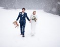 Hochzeitsfotograf: Winter Hochzeit | Susi & Woifi | Mondsee - Birgit Schulz Fotografin