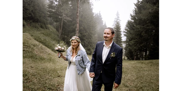 Hochzeitsfotos - Fotostudio - Naumburg (Burgenlandkreis) - Hochzeit im Ausland - Mountainwedding - Moments by Miri