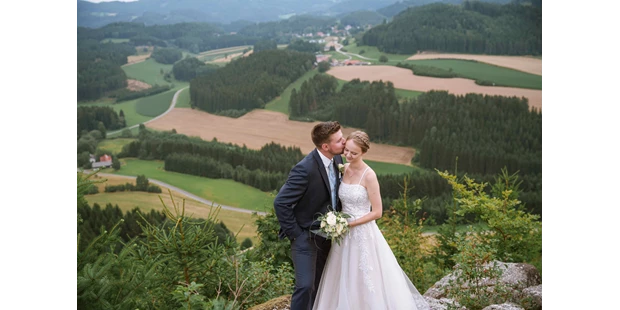 Hochzeitsfotos - Attnang-Puchheim - Liebe mit Licht Fotografie