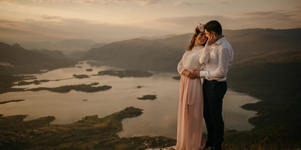 Hochzeitsfotos - Art des Shootings: Prewedding Shooting - Kittsee - D&D - Engagement shooting oberhalb des Sees in Rama / Bosnien und Herzegowina. - Jure Vukadin
