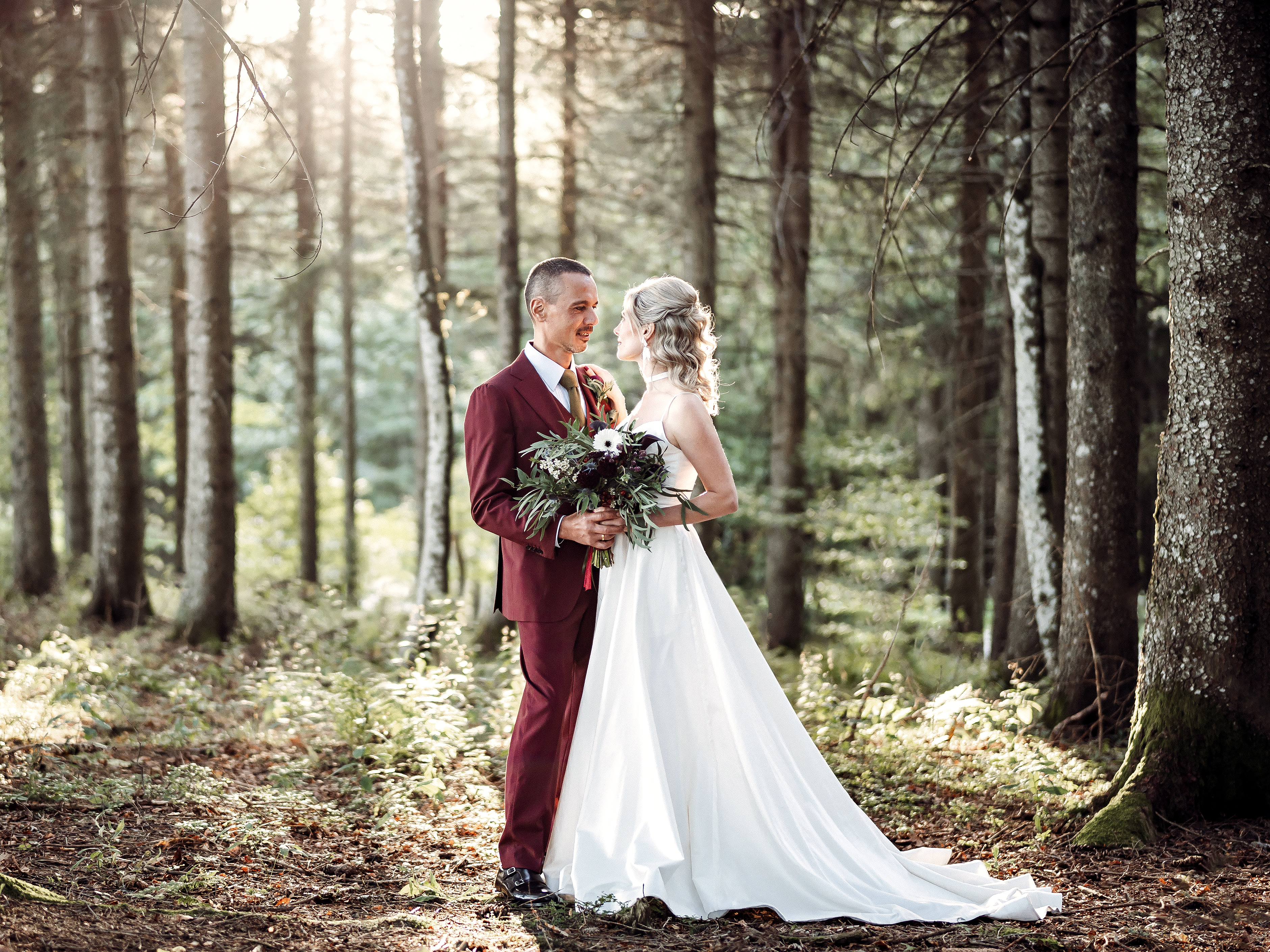 Hochzeitsfotograf: Hochzeitsbilder im Schwarzwald - Wolke8 Studio