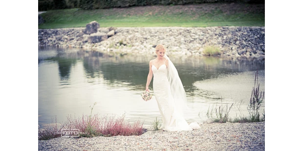 Hochzeitsfotos - Fotostudio - Wels (Wels) - Braut am Metzenhof - DieFotoFrau