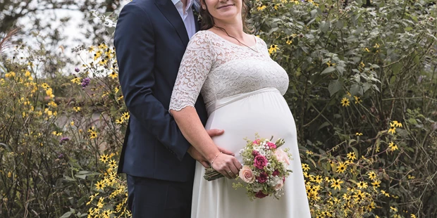 Hochzeitsfotos - Fotostudio - Wels (Wels) - Brautpaar - DieFotoFrau