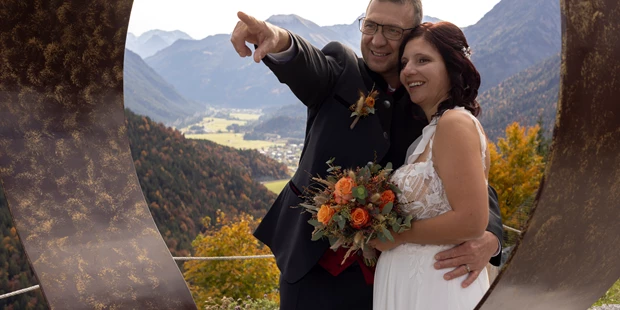 Hochzeitsfotos - Art des Shootings: Hochzeits Shooting - Appenzell - Hochzeit auf der Burg - Zaubermomente der Fotografie