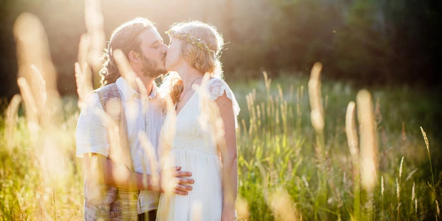 Hochzeitsfotos - Art des Shootings: Prewedding Shooting - Burgenland - Hippie-Hochzeit im Wienerwald - WK photography