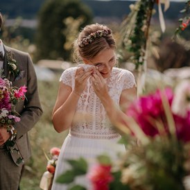 Hochzeitsfotograf: Hochzeit in der Steiermark / Vom Hügel - Pixellicious