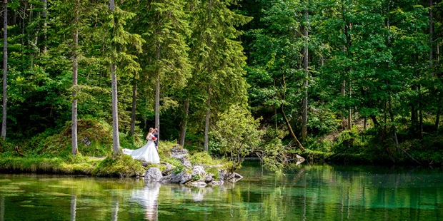 Hochzeitsfotos - Art des Shootings: Hochzeits Shooting - Oberbayern - Hochzeitsfoto-shooting am Badersee bei Garmisch-Partenkirchen - Wolfgang Burkart Fotografie