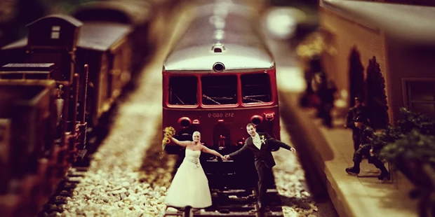 Hochzeitsfotos - Art des Shootings: Prewedding Shooting - Burgenland - Der Hochzeitfoto - Hit aus Thailand. "Small People" Fotografie.....für jedes Brautpaar was besonderes !!
bei Buchung gibts ein "Small People" Foto in aufwendiger Bearbeitung gratis !! - Mario Unger - Fotos, die Liebe dokumentieren.