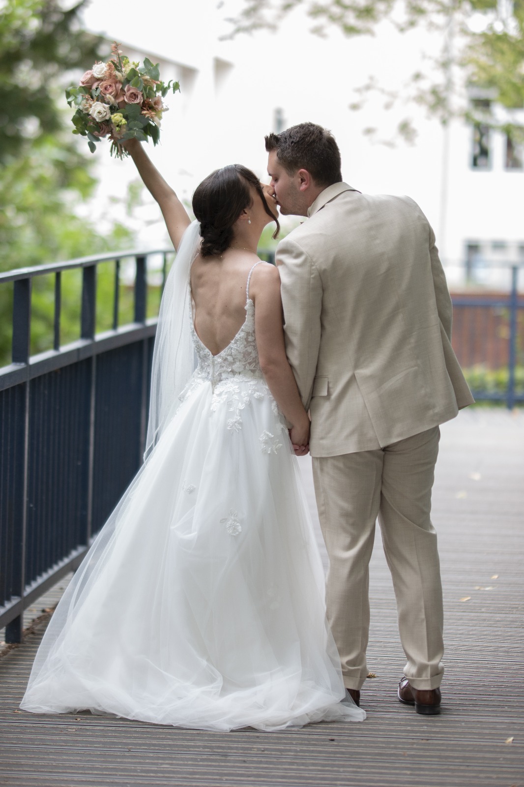 Hochzeitsfotos - Copyright und Rechte: Bilder kommerziell nutzbar - Sauerland - Aleksey Unger Cinema Hochzeitsfotograf Hochzeitsvideograf Gießen - Aleksey Unger Cinema