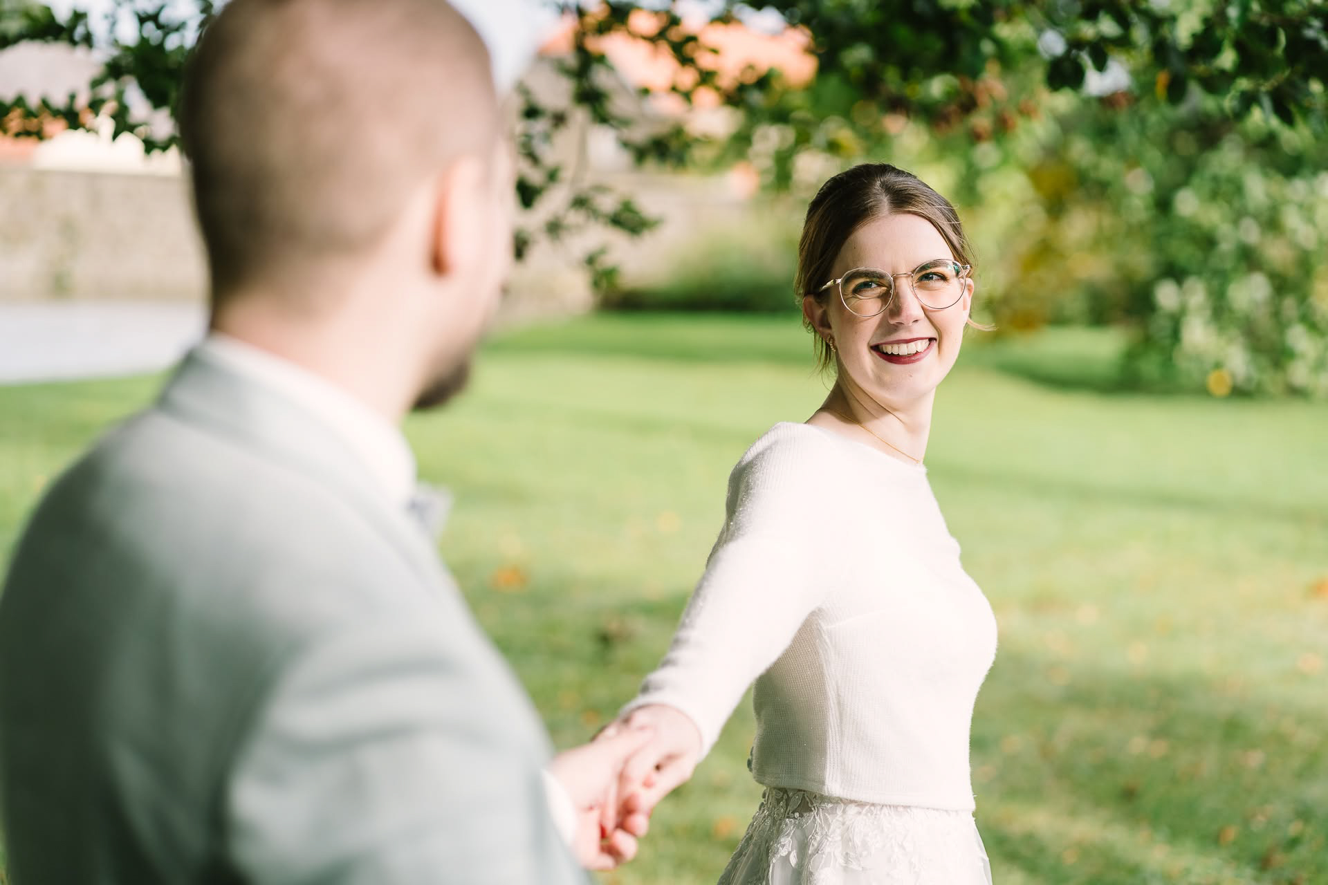 Hochzeitsfotograf: Hochzeit auf Schloss Gesmold. Brautpaarshooting im Schlosspark. - Nils Breiner