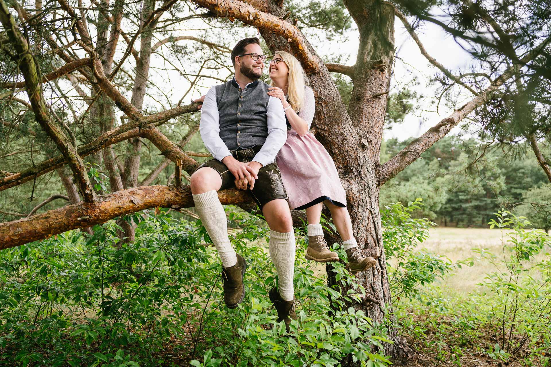 Hochzeitsfotograf: Hochzeit in Bielefeld mit Brautpaarshooting in der Senne. - Nils Breiner