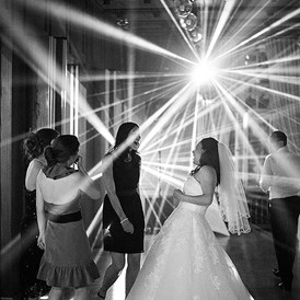 Hochzeitsfotograf: Hochzeitsfeier Hochzeitsfotografie Dorina Köbele-Milas - Dorina Köbele-Milaş