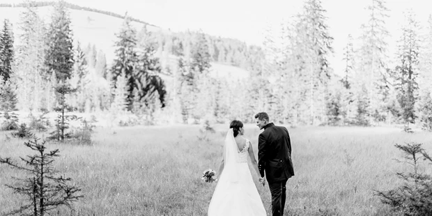 Hochzeitsfotos - Art des Shootings: Trash your Dress - Maria-Lanzendorf - Michaela Begsteiger