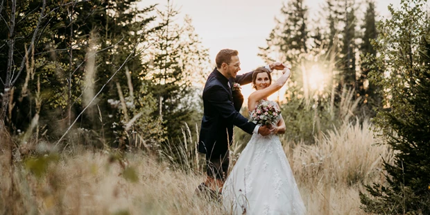 Hochzeitsfotos - Art des Shootings: Trash your Dress - Maria-Lanzendorf - Michaela Begsteiger