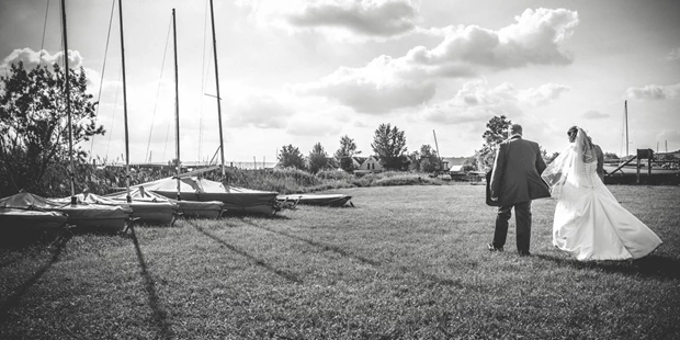 Hochzeitsfotos - Art des Shootings: Trash your Dress - Maria-Lanzendorf - Hochzeitsfotograf Neusiedler See, Burgenland - ultralicht Fotografie