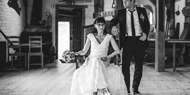 Hochzeitsfotos - Art des Shootings: Trash your Dress - Maria-Lanzendorf - Hochzeitsfotograf Himmelkeller, Weinviertel, Niederösterreich - ultralicht Fotografie