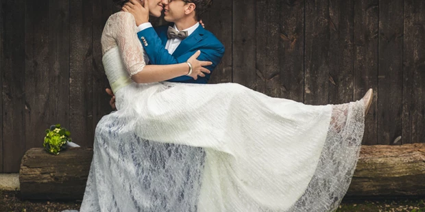 Hochzeitsfotos - Art des Shootings: Trash your Dress - Maria-Lanzendorf - Hochzeitsfotograf Laa an der Thaya, Poysdorf, Niederösterreich - ultralicht Fotografie