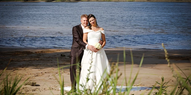 Hochzeitsfotos - Art des Shootings: Hochzeits Shooting - Kiel (Kreisfreie Stadt Kiel, Kreis Rendsburg-Eckernförde) - TolleHochzeitsfotos.de Jan-Timo Schaube